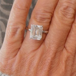 14KT WHITE GOLD 3.17CT 10mmX 8mm EMERALD CUT MOISSANITE  ENGAGEMENT RING. SIZE 6
